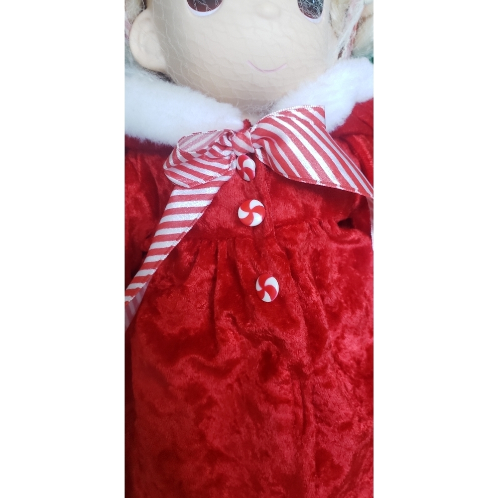 4. Christmas Precious Moments doll - Candy - Picture 6 of 10